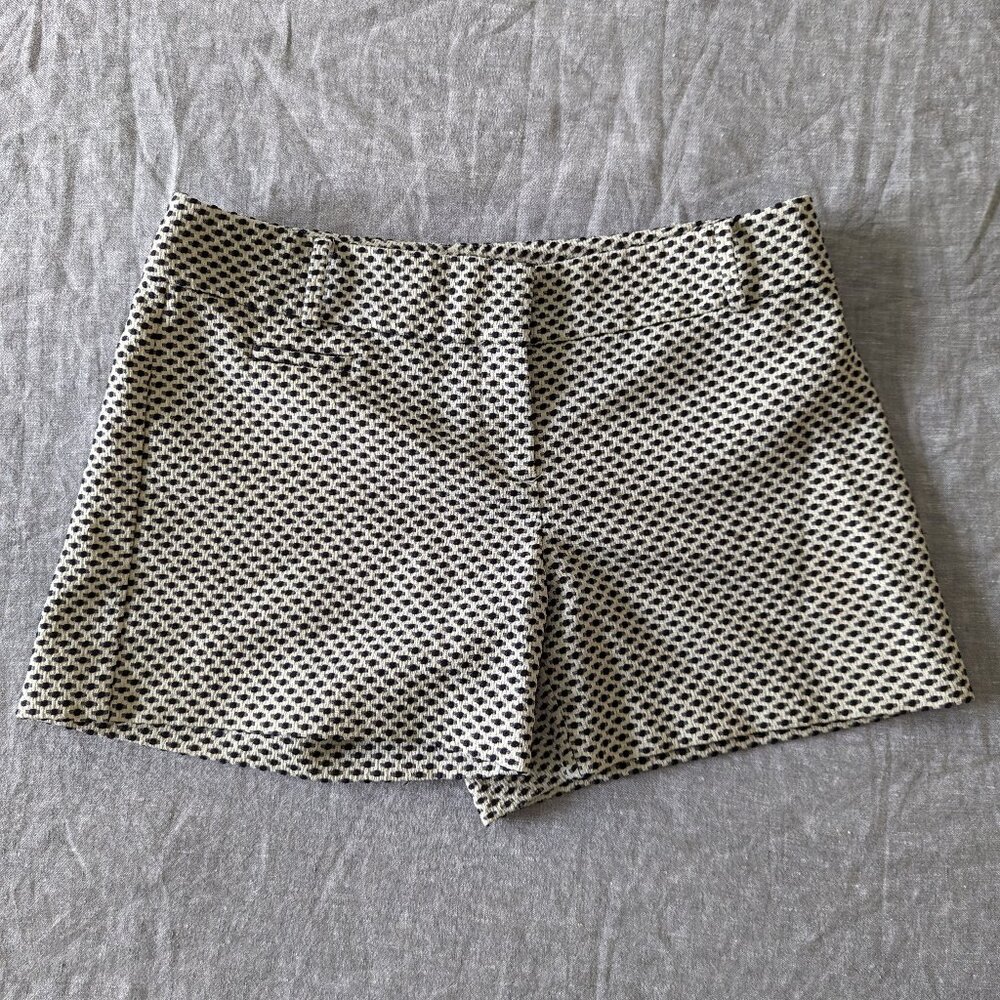 LOFT Polka Dot Shorts White and Black Size 4